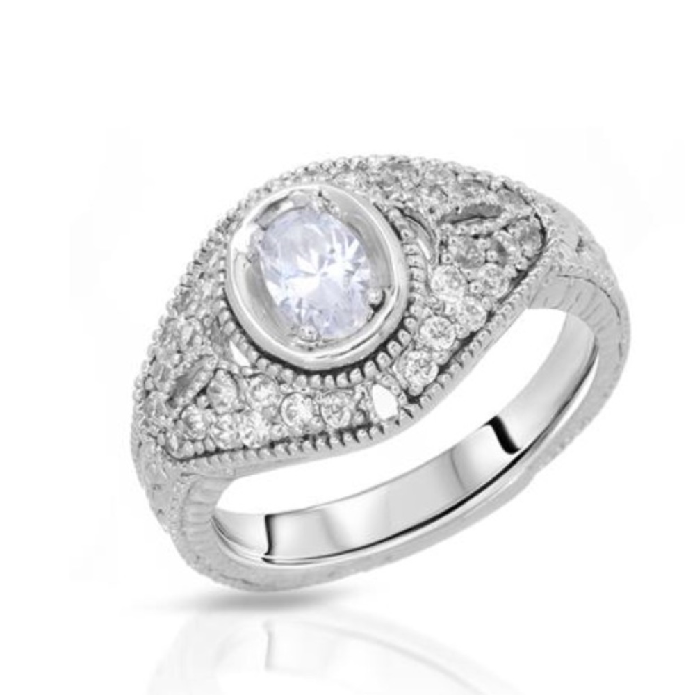 New Solitaire Ring with Cubic Zirconia